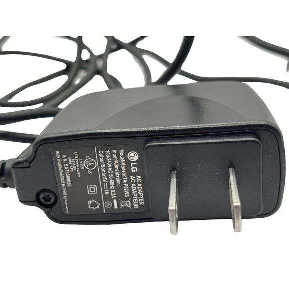 LG AC Adapter Charger 100-240V 50/60Hz Output 5.1V 0.7A 67g - Picture 2 of 3